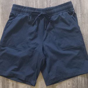 NWT Active Short (S)